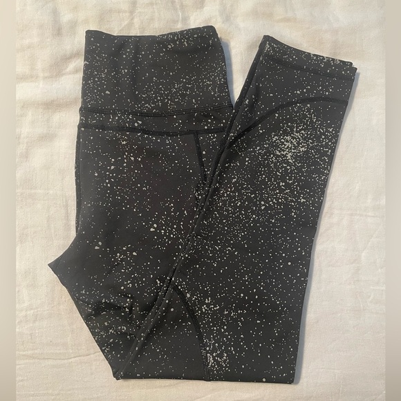 Zyia Black Reflective Light n Tight Hi-rise 24" Leggings Sz 8-10 - Picture 7 of 10